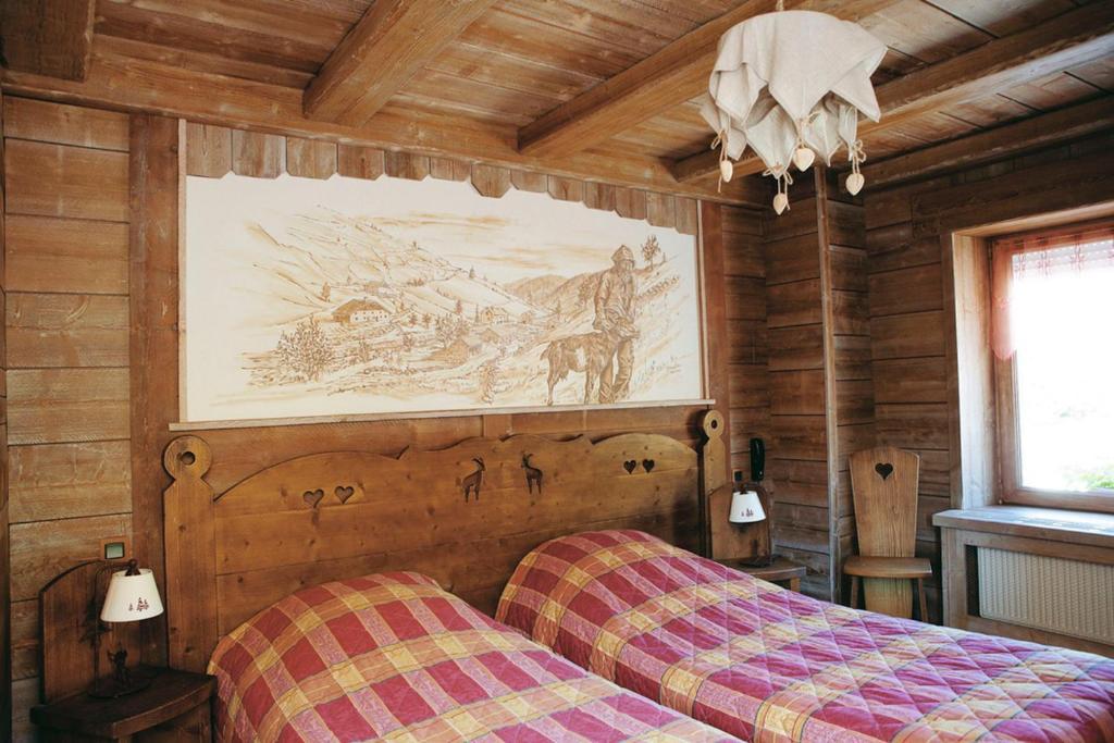 Auberge Des Skieurs La Bresse Esterno foto